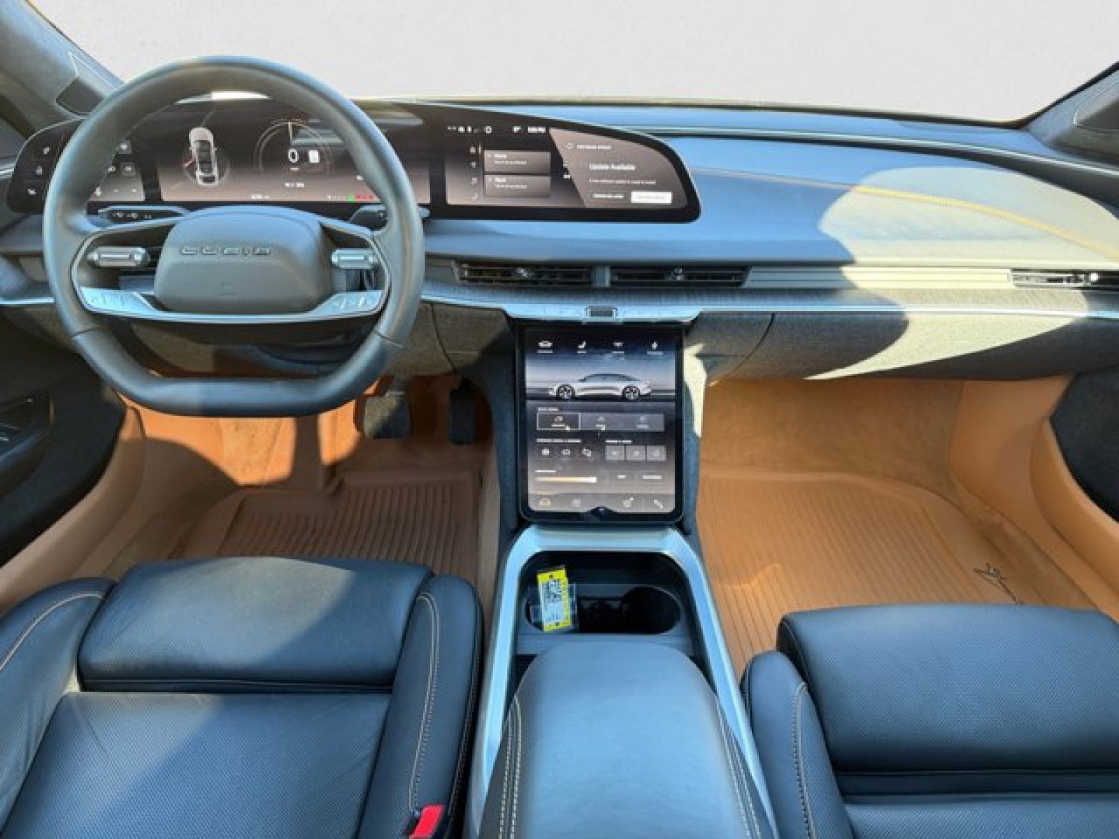 Used 2024 Lucid Air Touring image 13