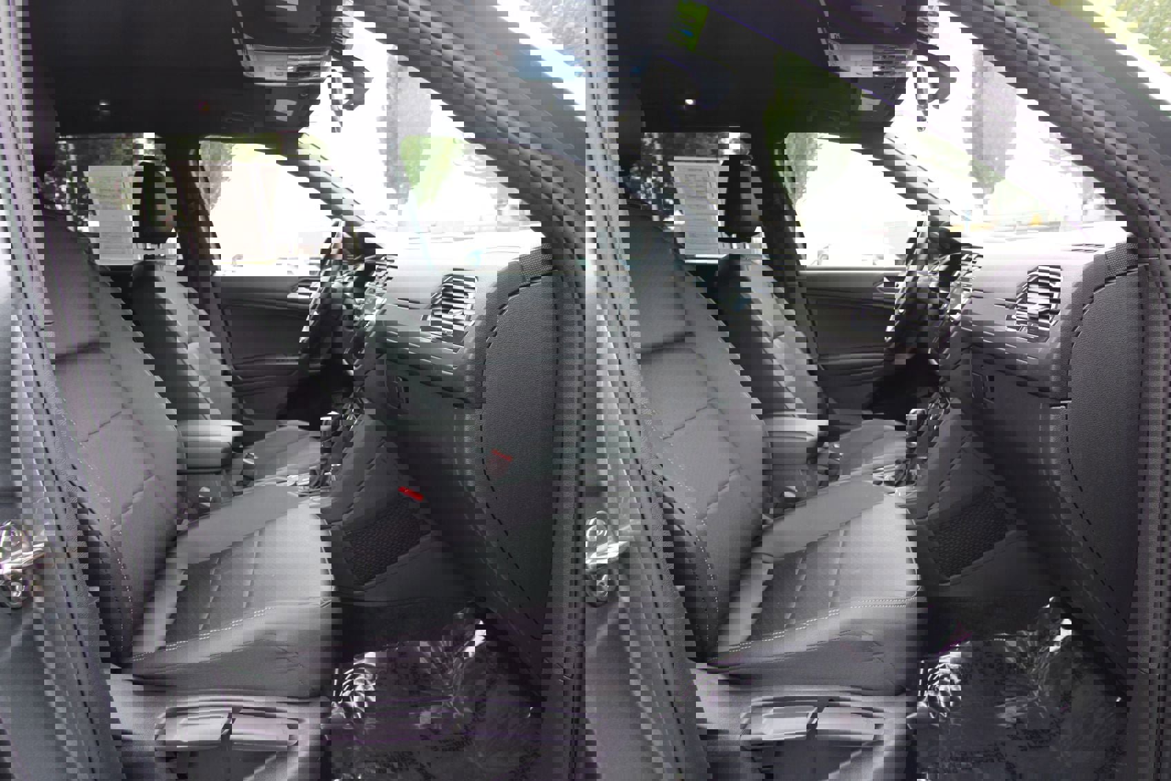 Used 2019 Volkswagen Tiguan SEL Premium R-Line image 19