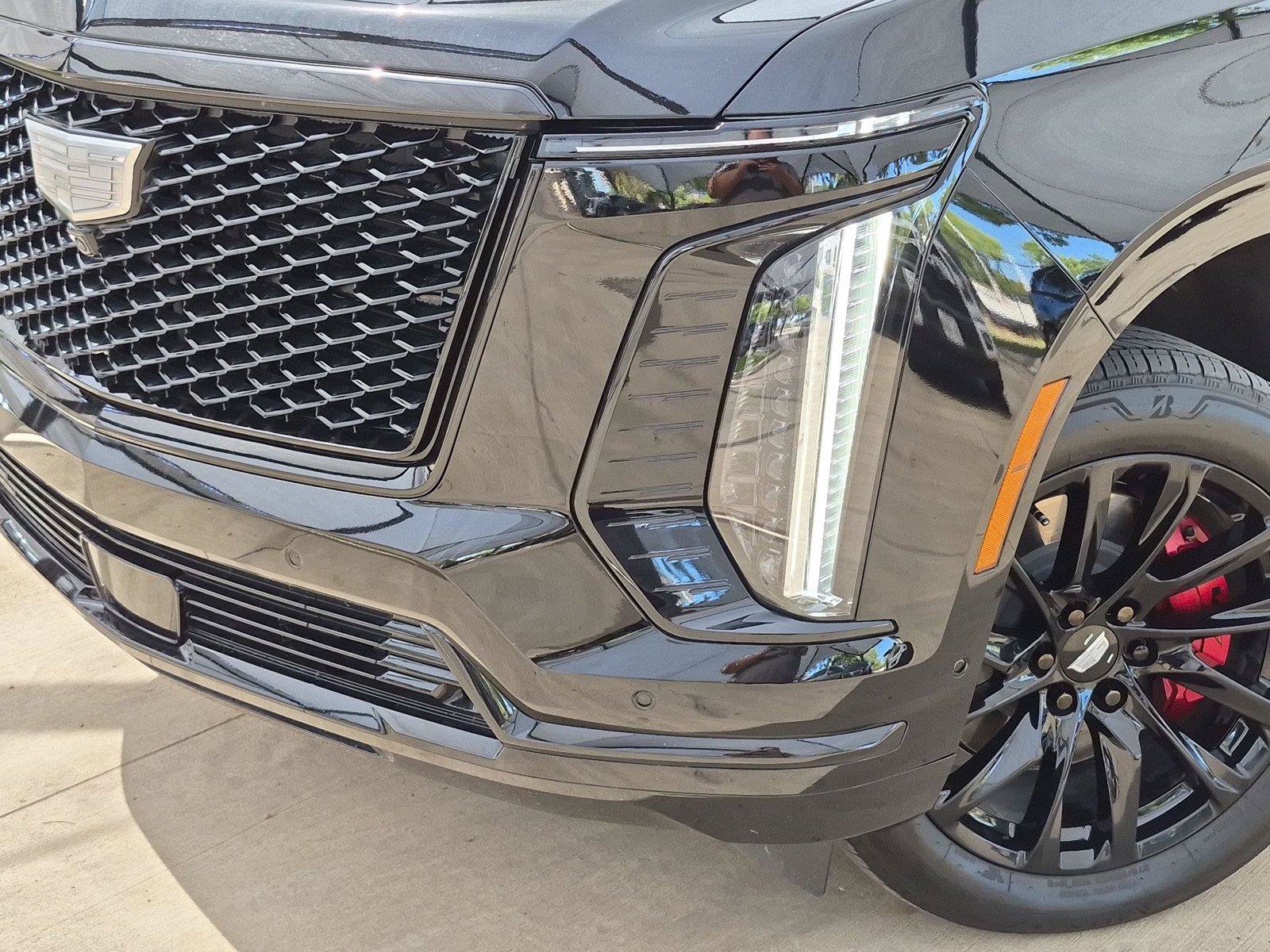 Certified 2025 Cadillac Escalade Sport Platinum w/ LPO, Floor Liner Package AWD/4WD image 7