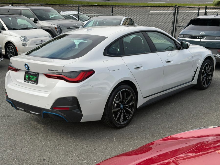Used 2023 BMW i4 eDrive40 w/ M Sport Package image 5
