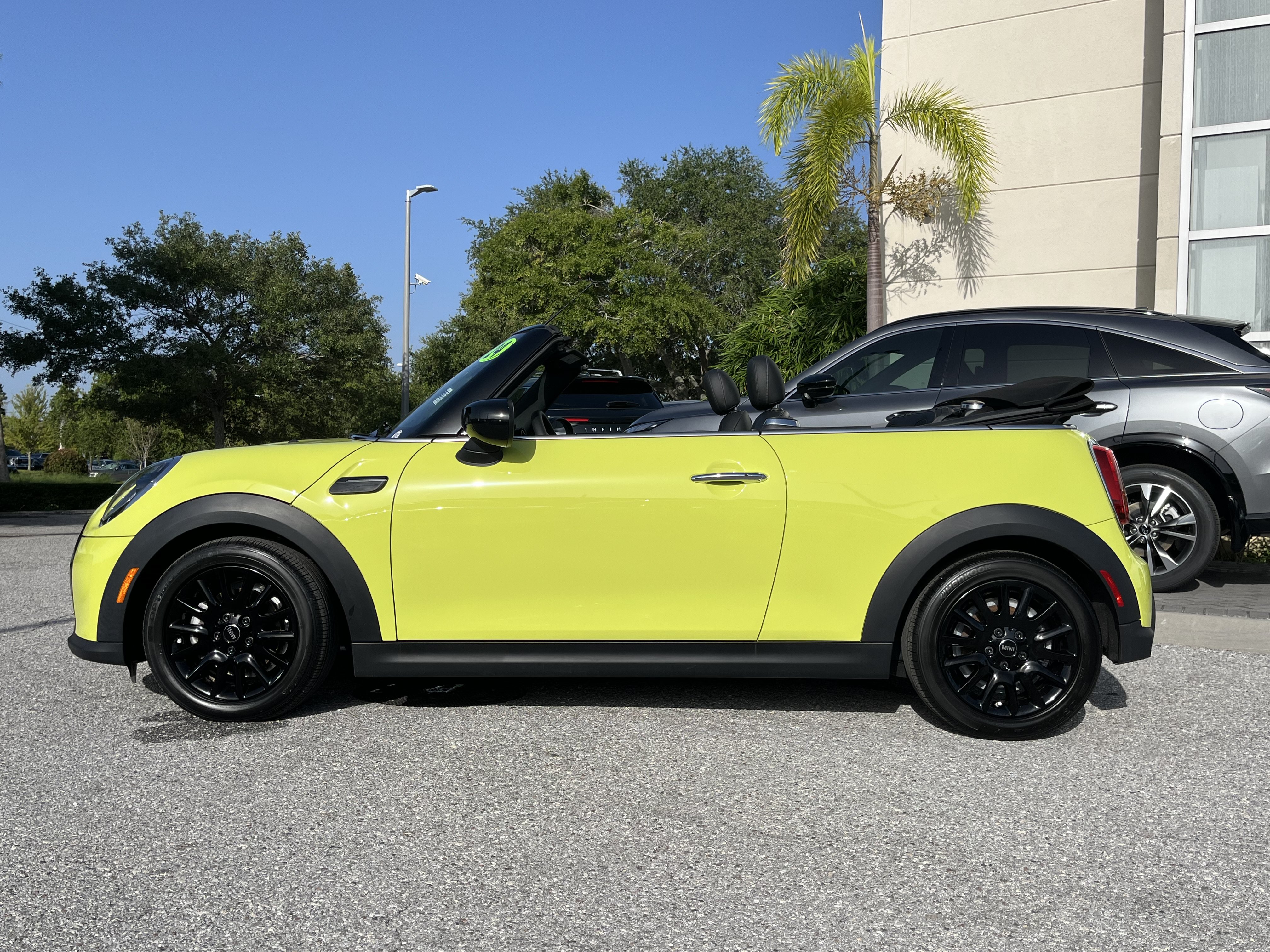 Used 2024 MINI Cooper Convertible FWD image 5