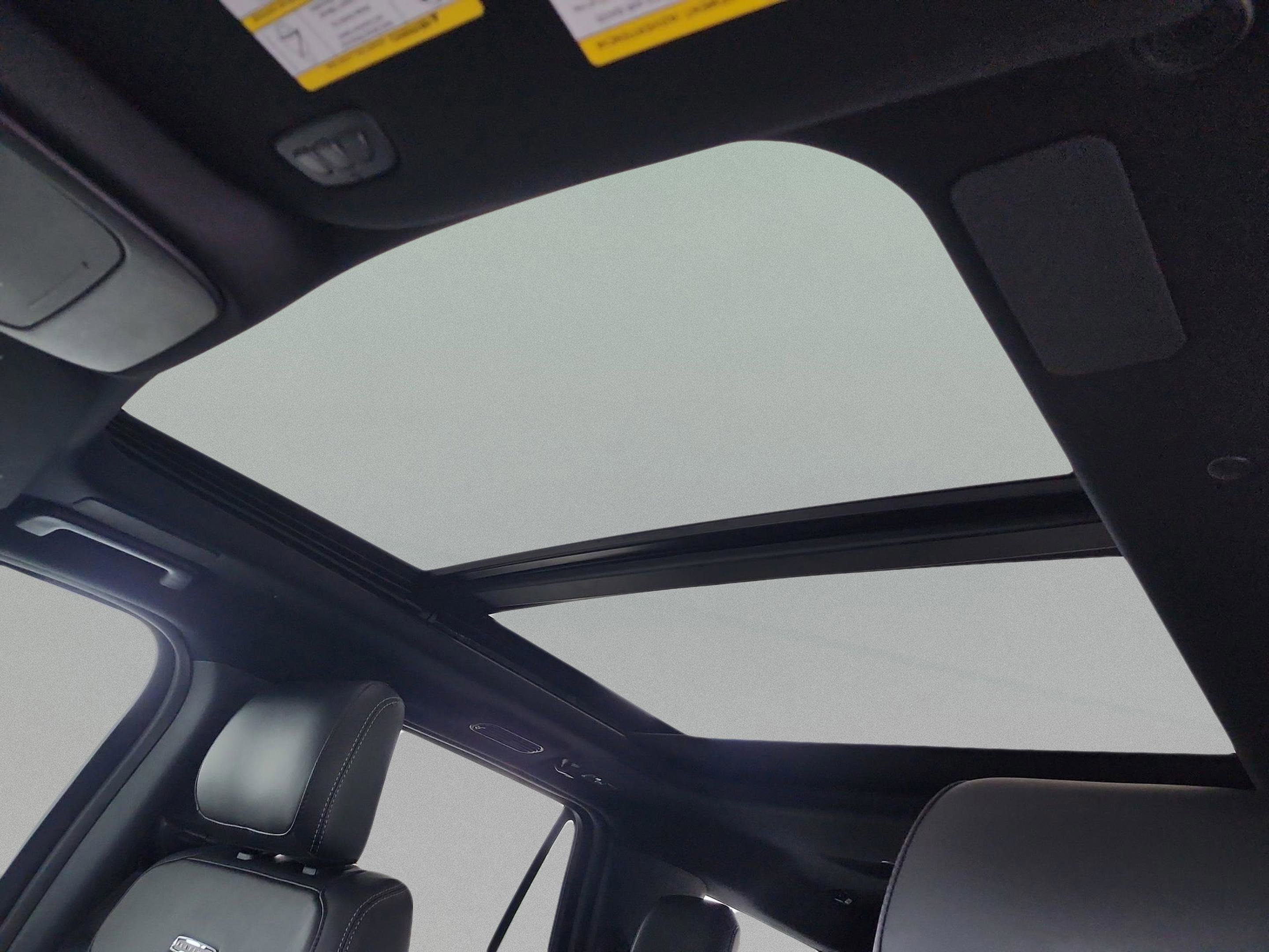 New 2025 Ford Expedition Platinum w/ Stealth Performance Package AWD/4WD image 31