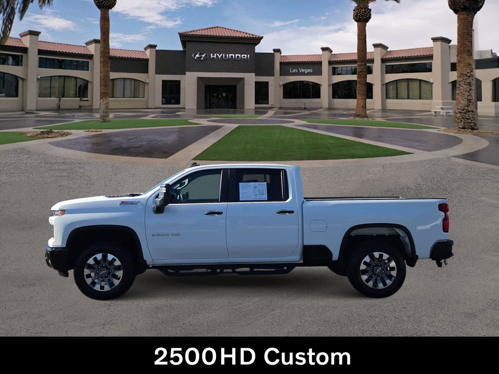 Used 2025 Chevrolet Silverado 2500 Custom w/ Custom Value Package AWD/4WD image 5