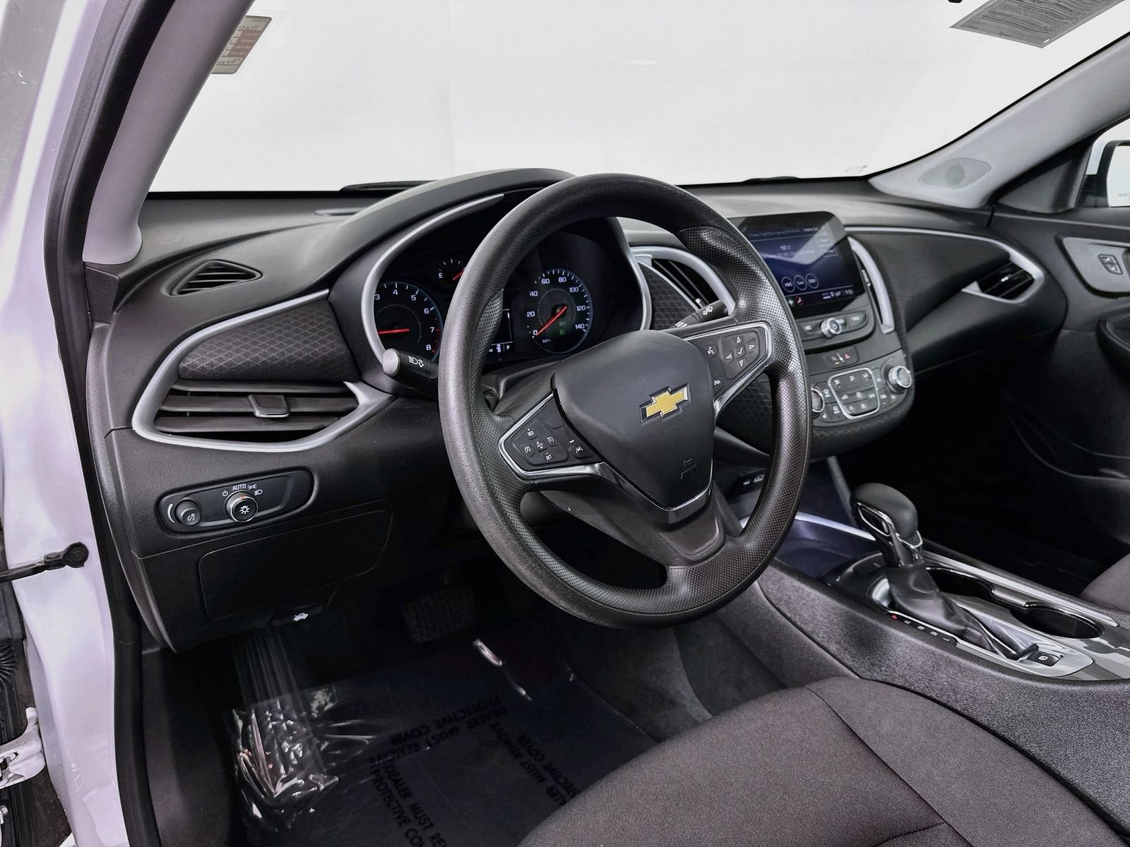 Used 2023 Chevrolet Malibu LT FWD image 10