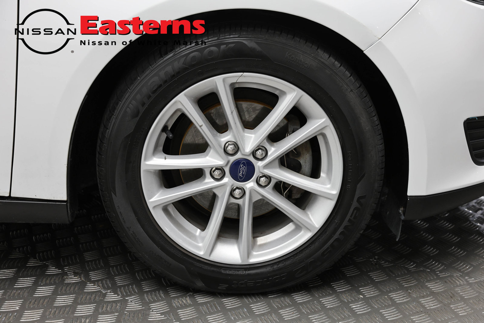Used 2018 Ford Focus SE w/ Cold Weather Package FWD image 30