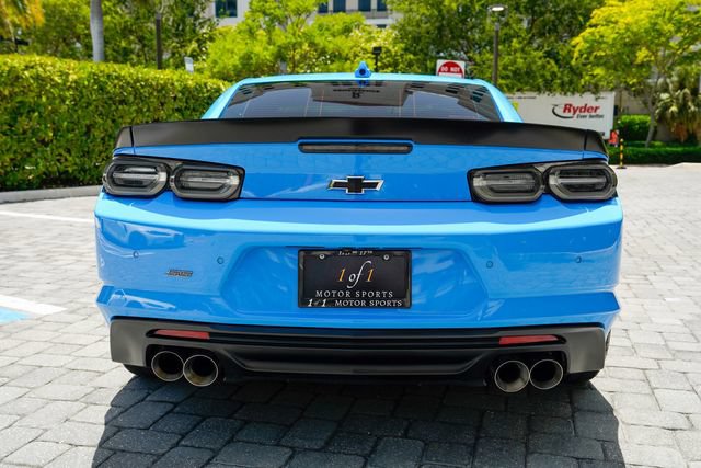 Used 2022 Chevrolet Camaro SS RWD image 25