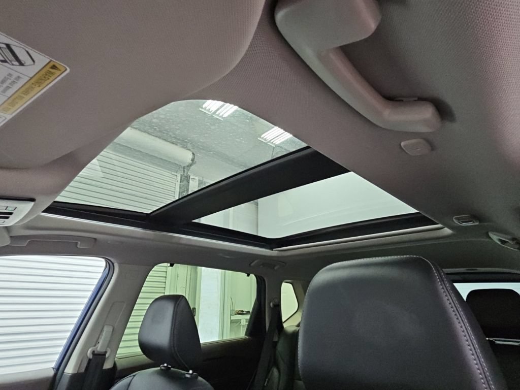 Used 2023 Nissan Rogue Platinum AWD/4WD image 28