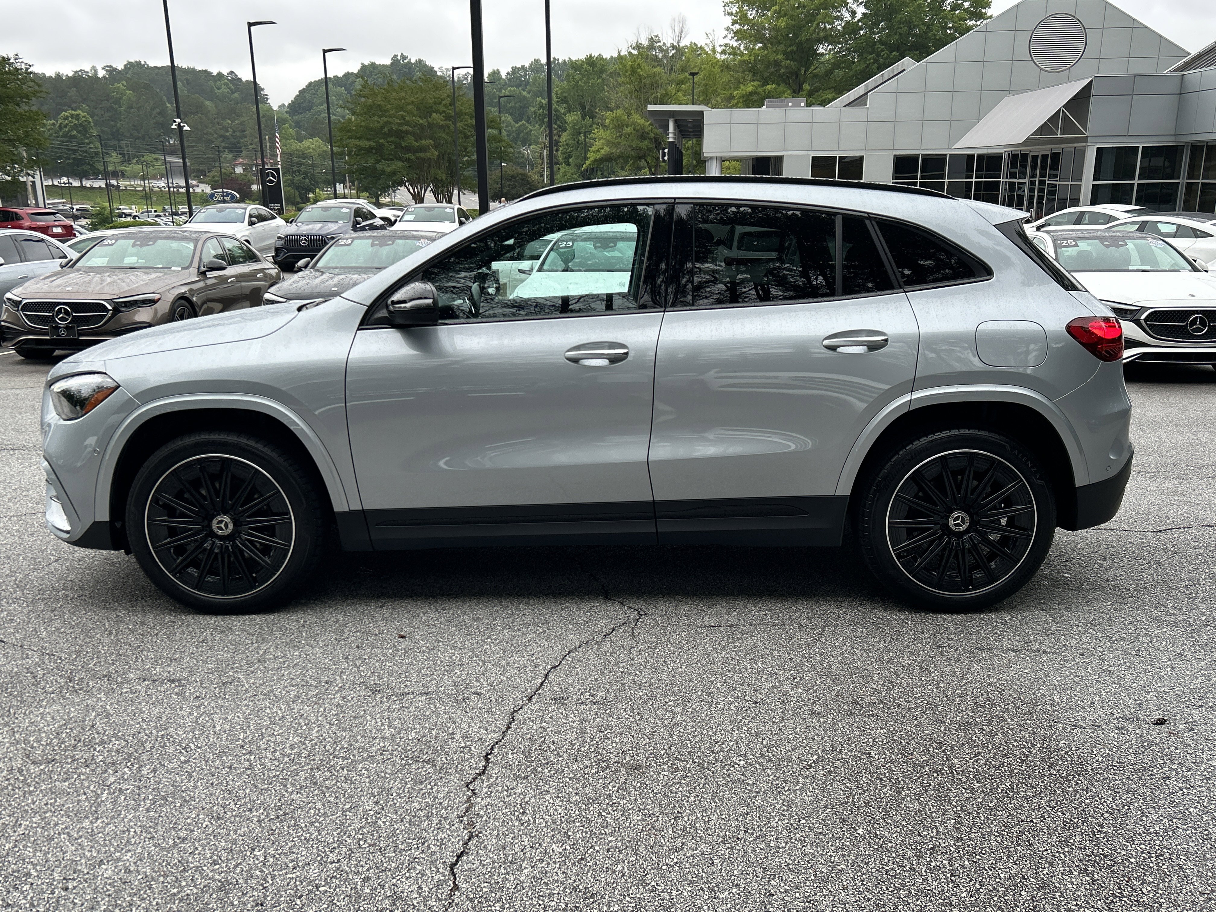 Certified 2025 Mercedes-Benz GLA 250 4MATIC image 14