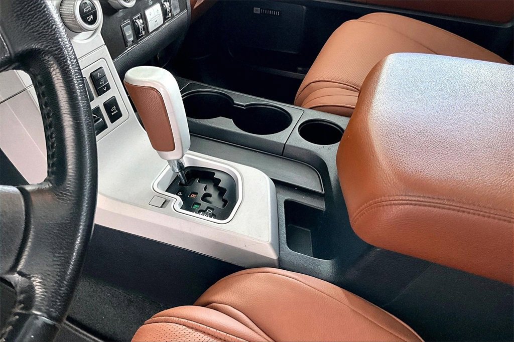 Used 2008 Toyota Sequoia Platinum image 18