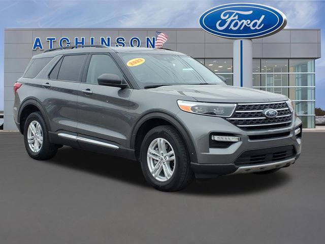 Certified 2023 Ford Explorer XLT w/ Equipment Group 202A image 4