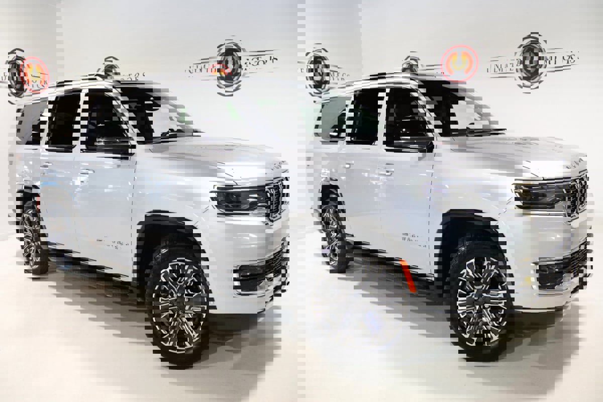 Used 2024 Jeep Wagoneer L Series II w/ Flexible Seating Group image 9