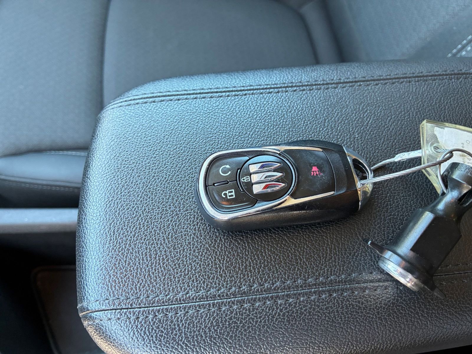 Used 2025 Buick Encore GX Preferred image 22