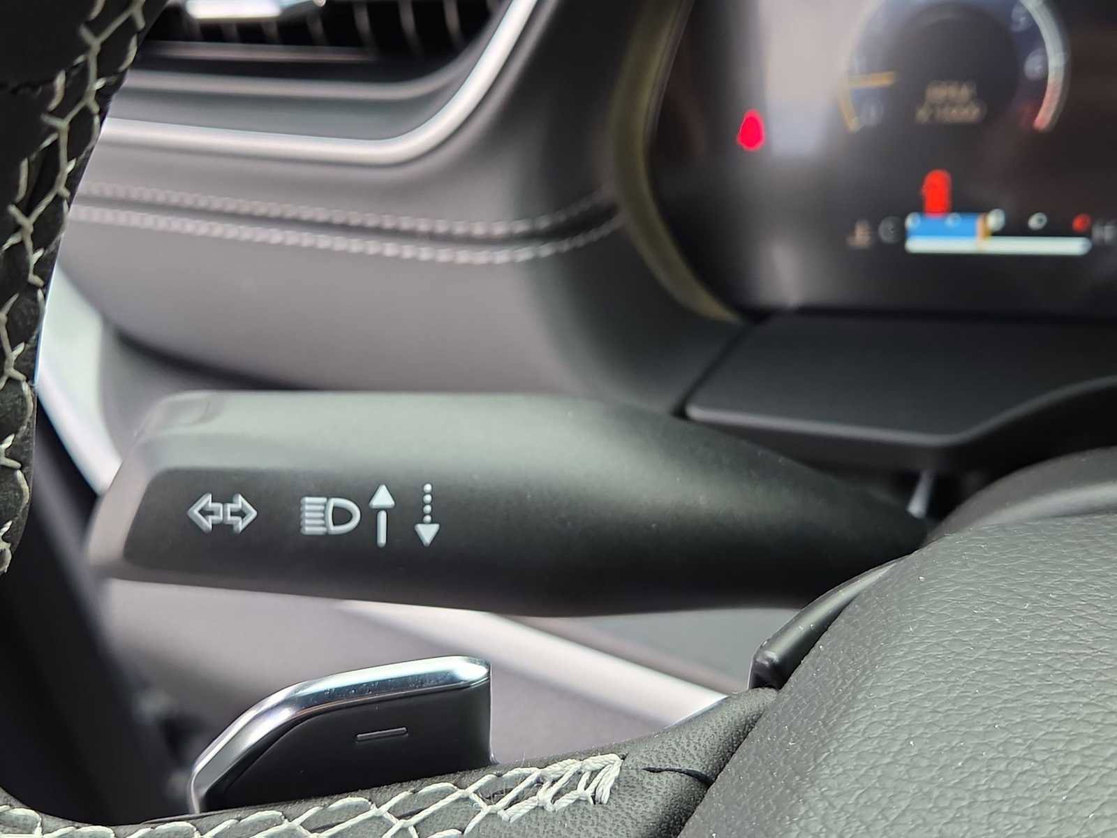 New 2025 Jeep Grand Cherokee Laredo X w/ Luxury Tech Group I image 27