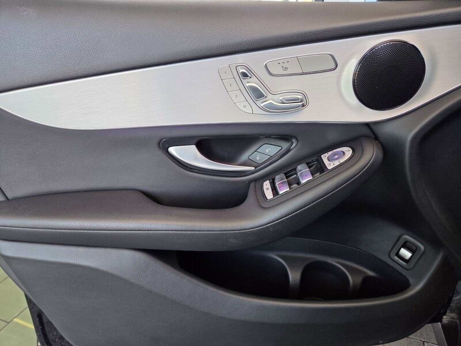 Certified 2021 Mercedes-Benz GLC 300 image 25
