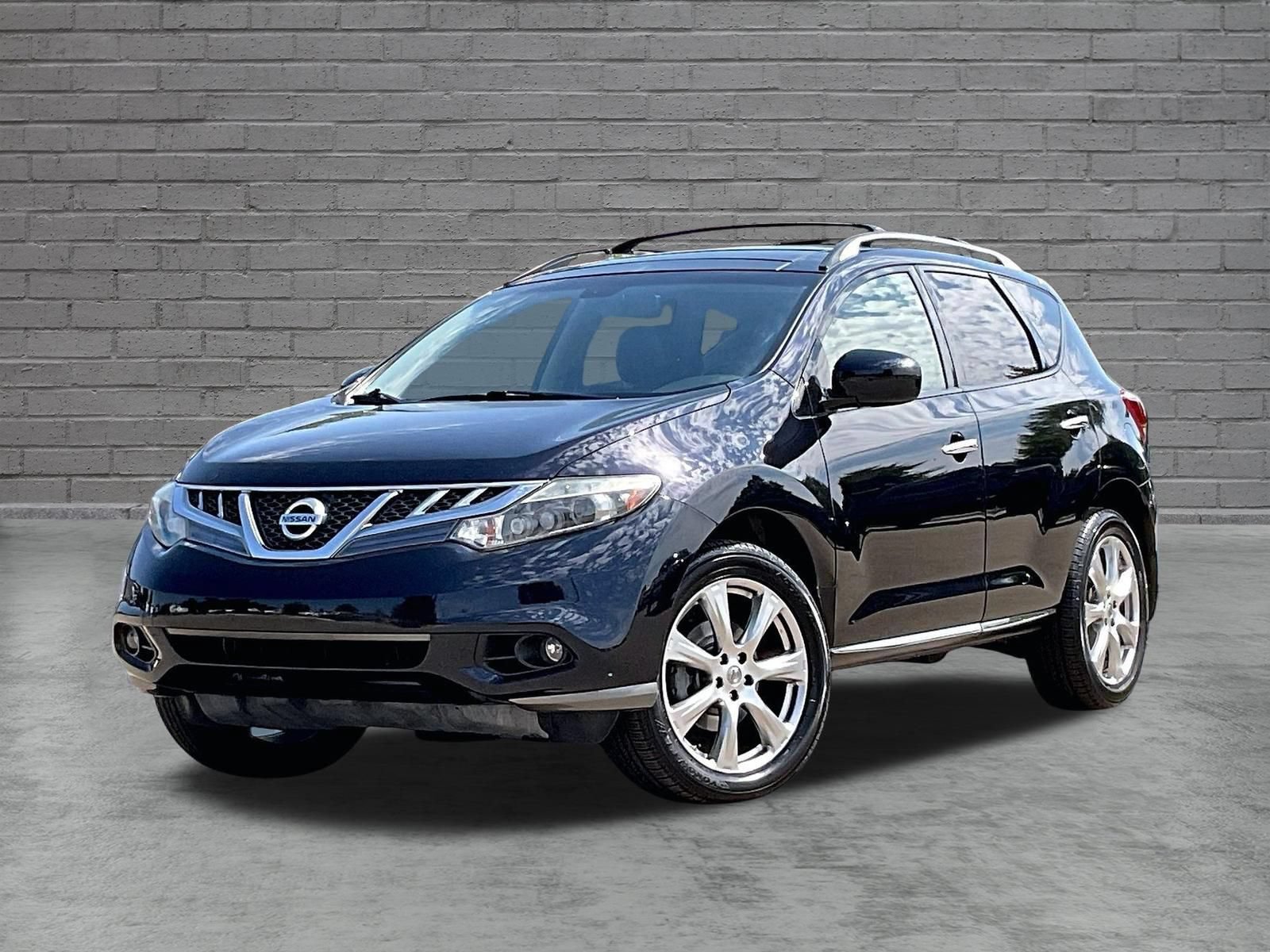 Used 2014 Nissan Murano LE w/ Platinum Edition Package AWD/4WD video 3