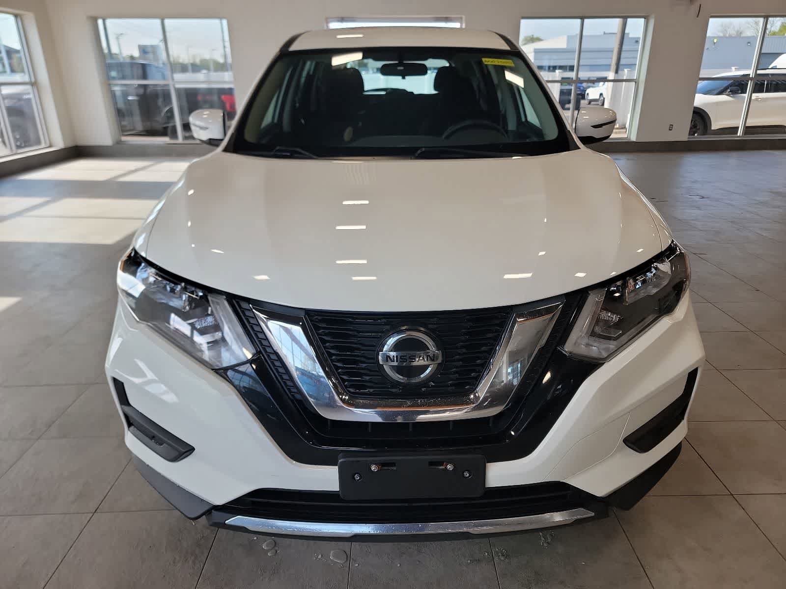 Used 2019 Nissan Rogue S AWD/4WD image 3