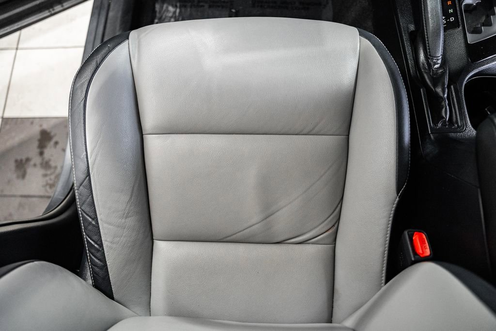 Used 2016 Toyota RAV4 Limited w/ Advanced Technology Package image 28