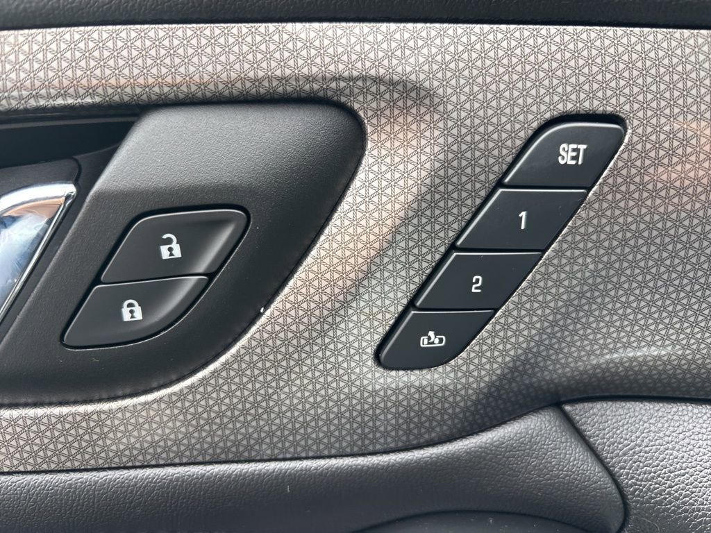 Certified 2023 Chevrolet Traverse Premier AWD/4WD image 22