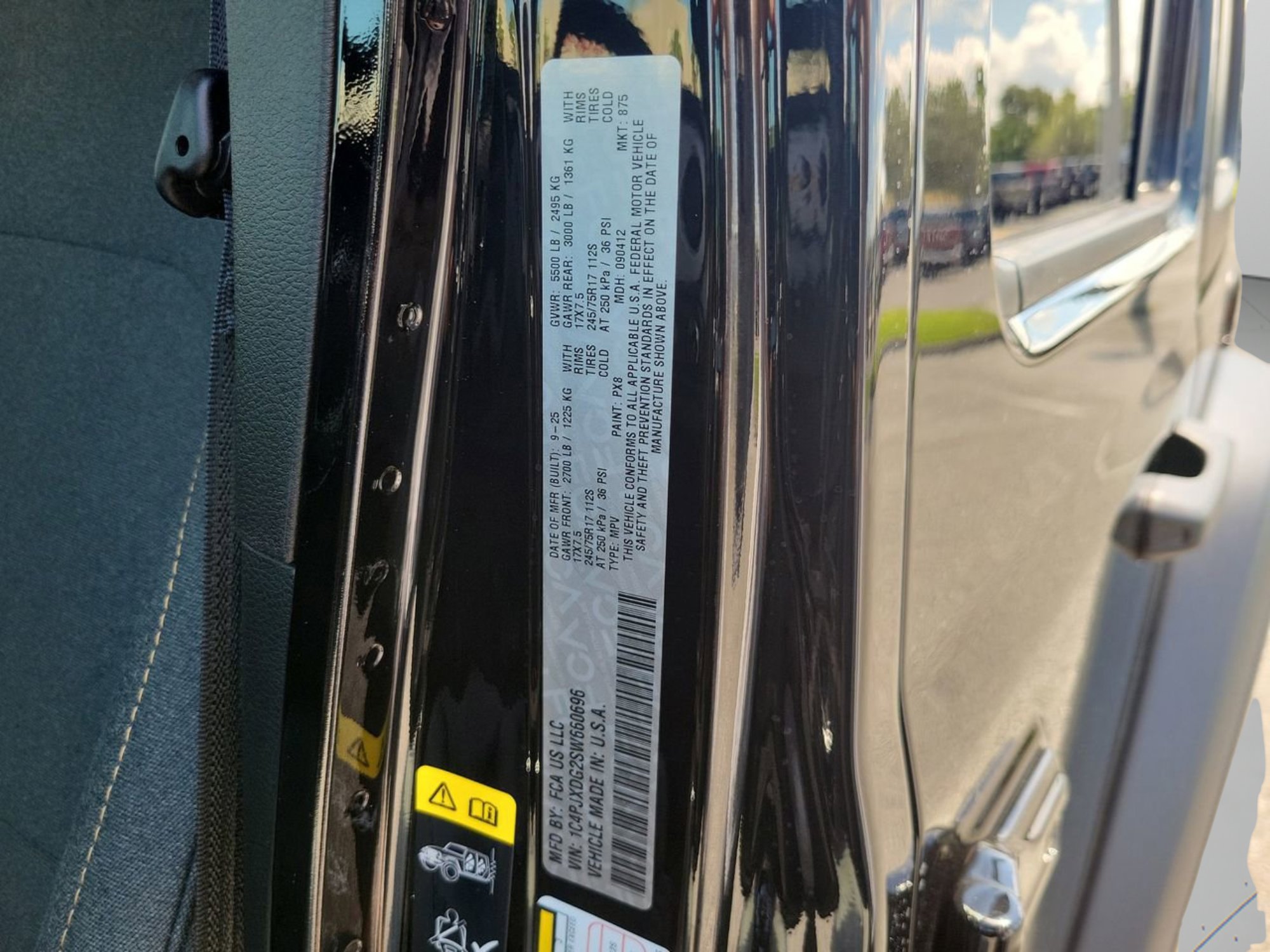 New 2025 Jeep Wrangler Sport S image 30