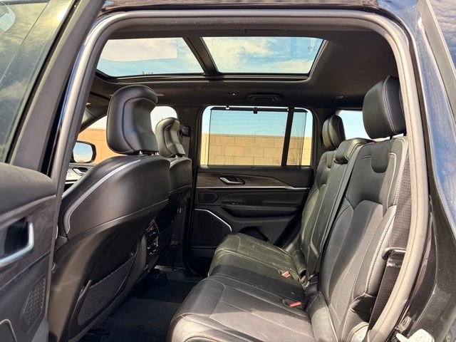 Used 2023 Jeep Grand Cherokee Overland w/ Luxury Tech Group IV AWD/4WD image 15