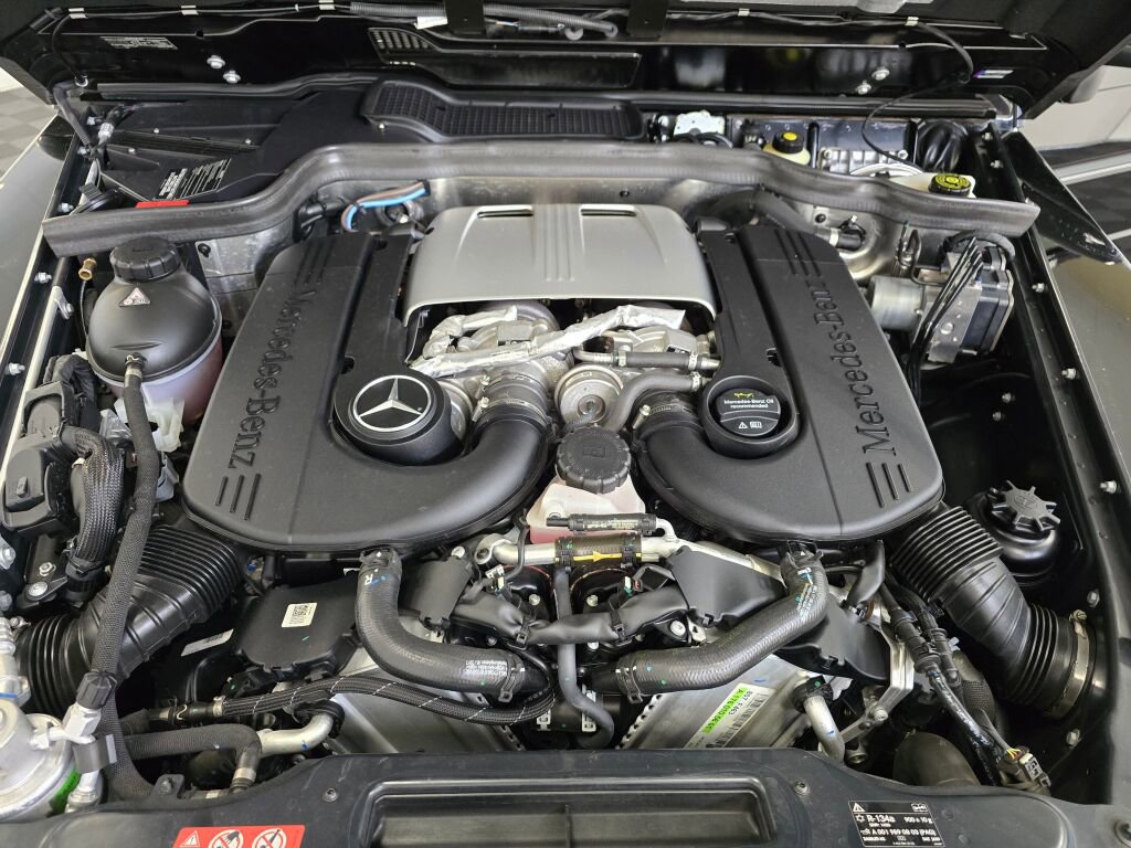 Used 2017 Mercedes-Benz G 550 Squared image 10