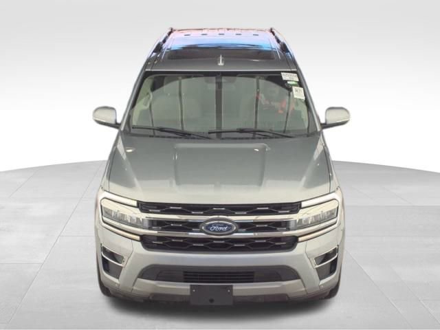 Used 2024 Ford Expedition Limited image 2