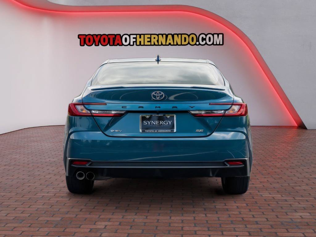 Used 2025 Toyota Camry SE FWD image 7