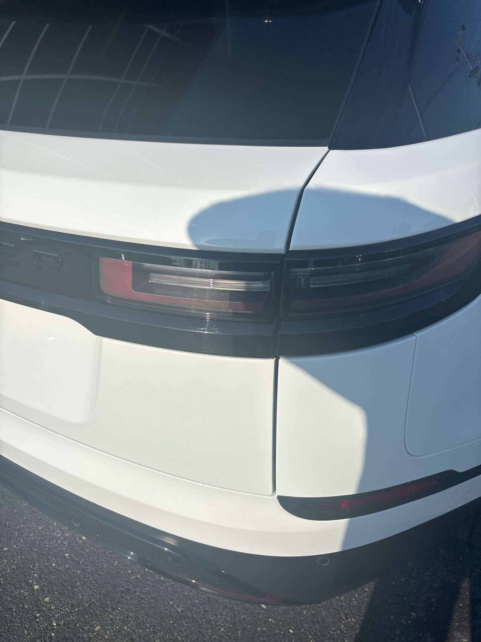 Used 2024 Land Rover Range Rover Velar S image 3