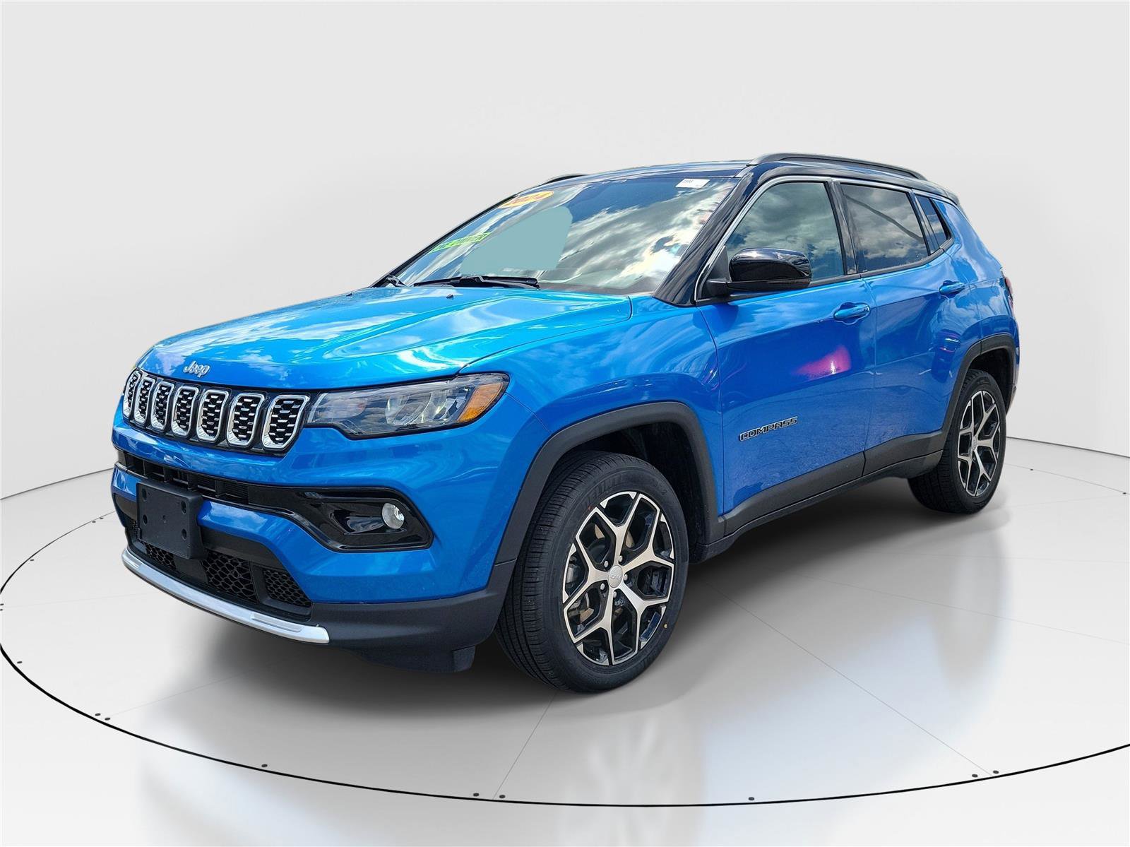 Used 2024 Jeep Compass Limited AWD/4WD image 2