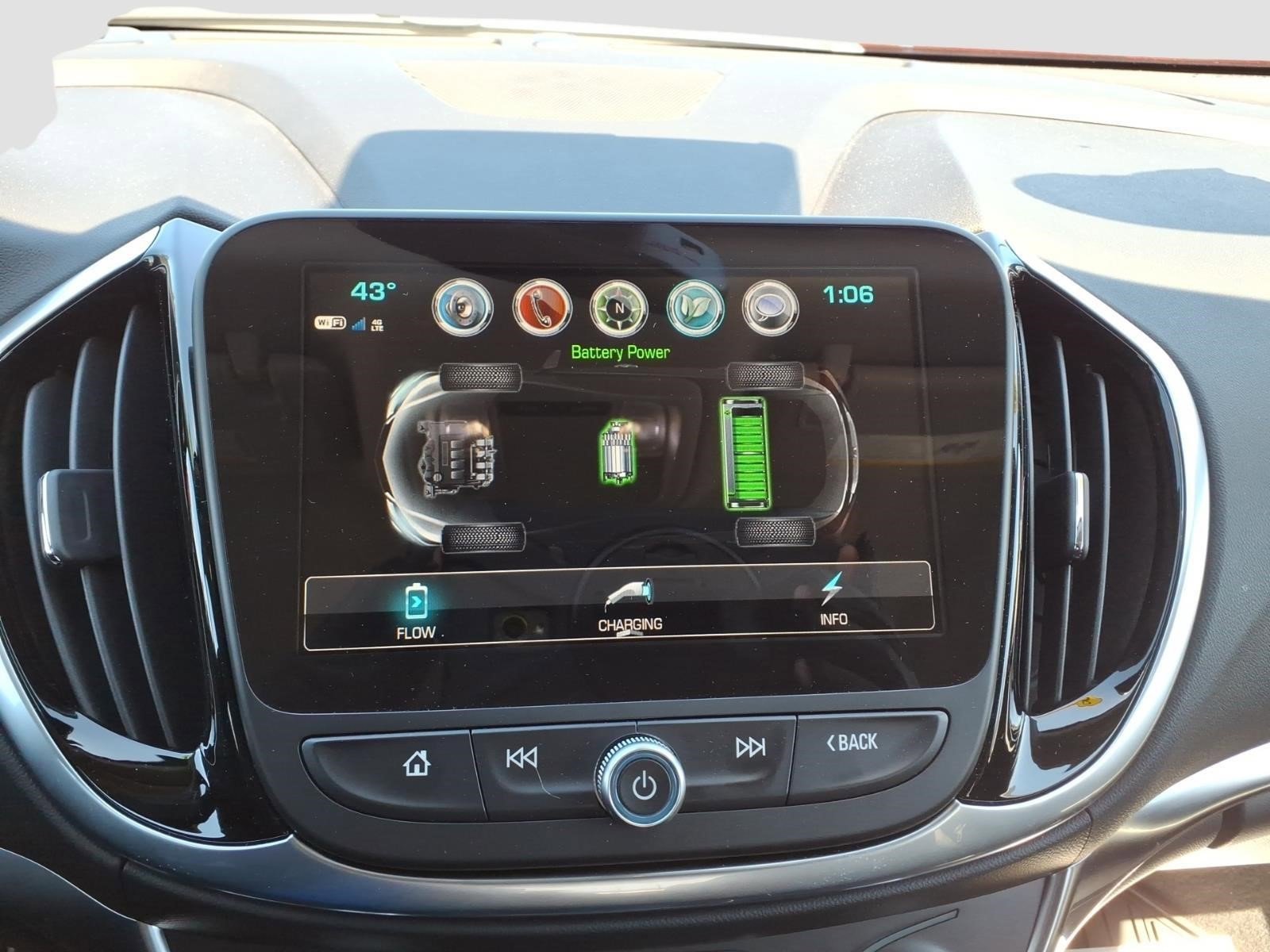 Used 2018 Chevrolet Volt Premier w/ LPO, Blackout Package image 17