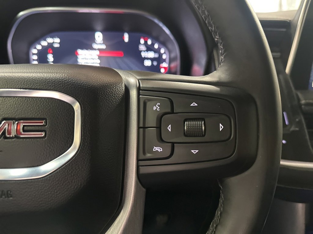 Used 2024 GMC Yukon XL SLT w/ SLT Luxury Package image 21