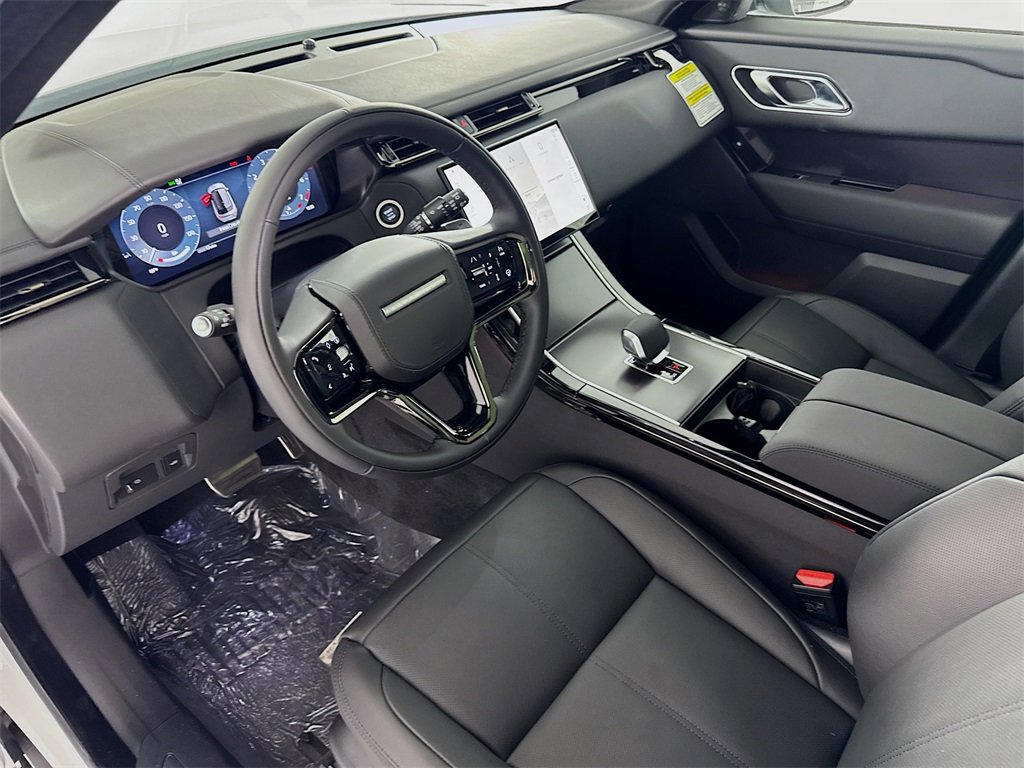 New 2026 Land Rover Range Rover Velar Dynamic SE image 9