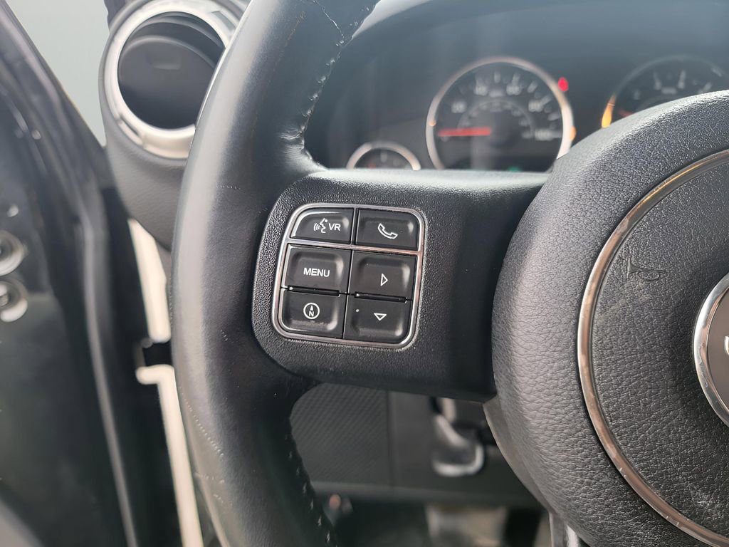 Used 2015 Jeep Wrangler Unlimited Sahara w/ Connectivity Group image 14