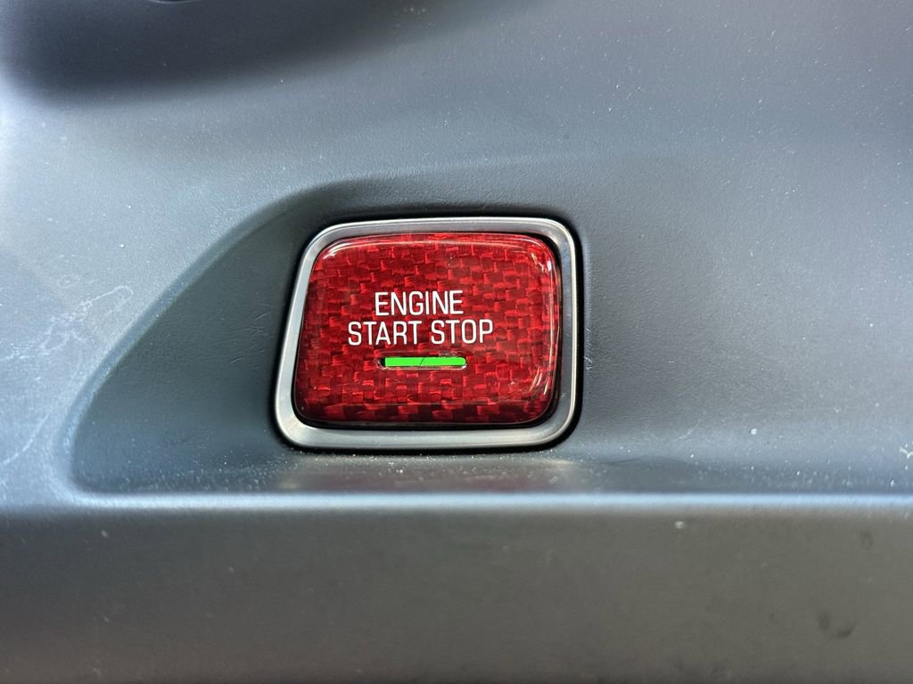 Used 2020 Chevrolet Camaro LT w/ Technology Package image 19