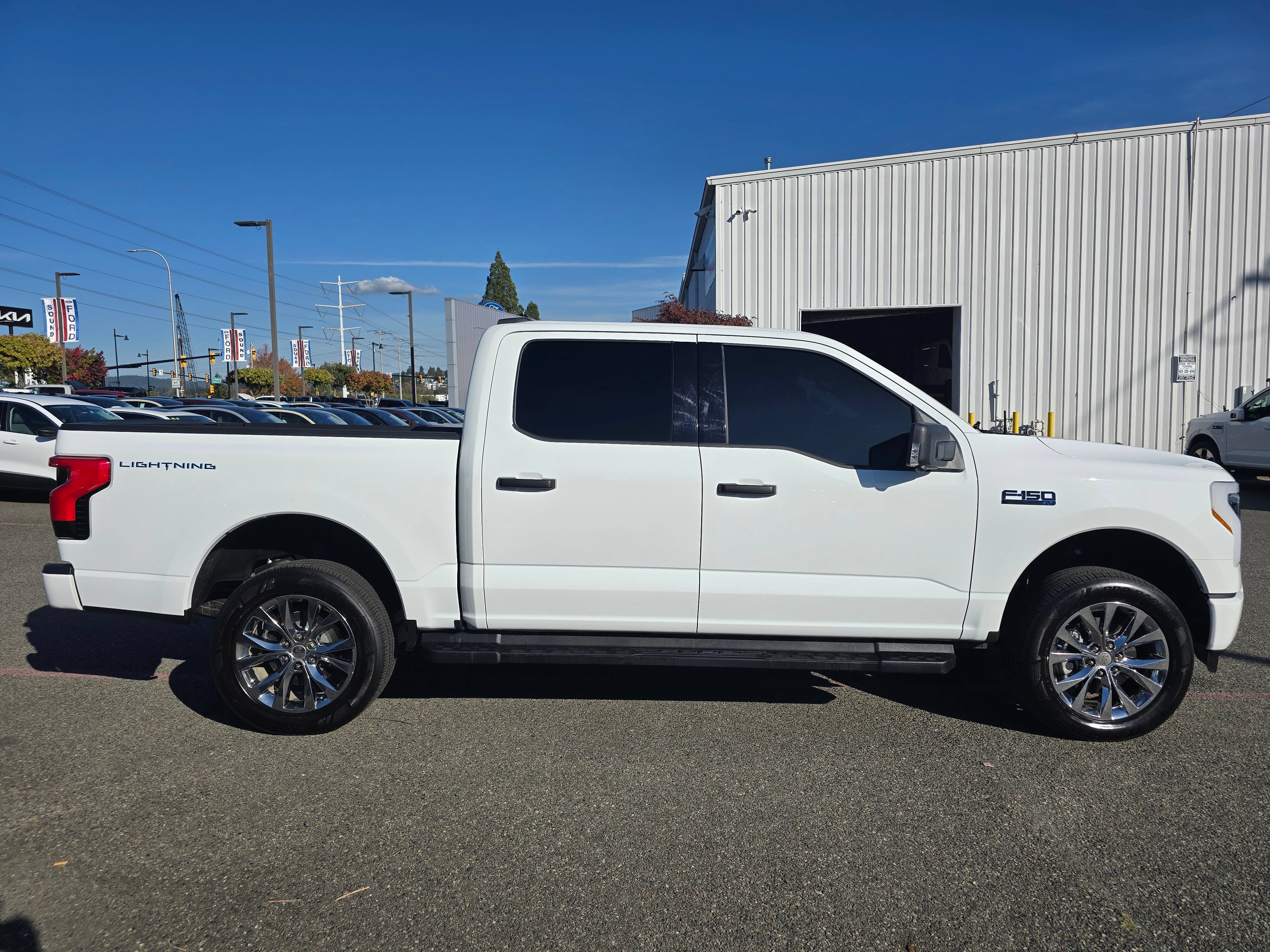 Certified 2025 Ford F150 Lightning XLT AWD/4WD image 4