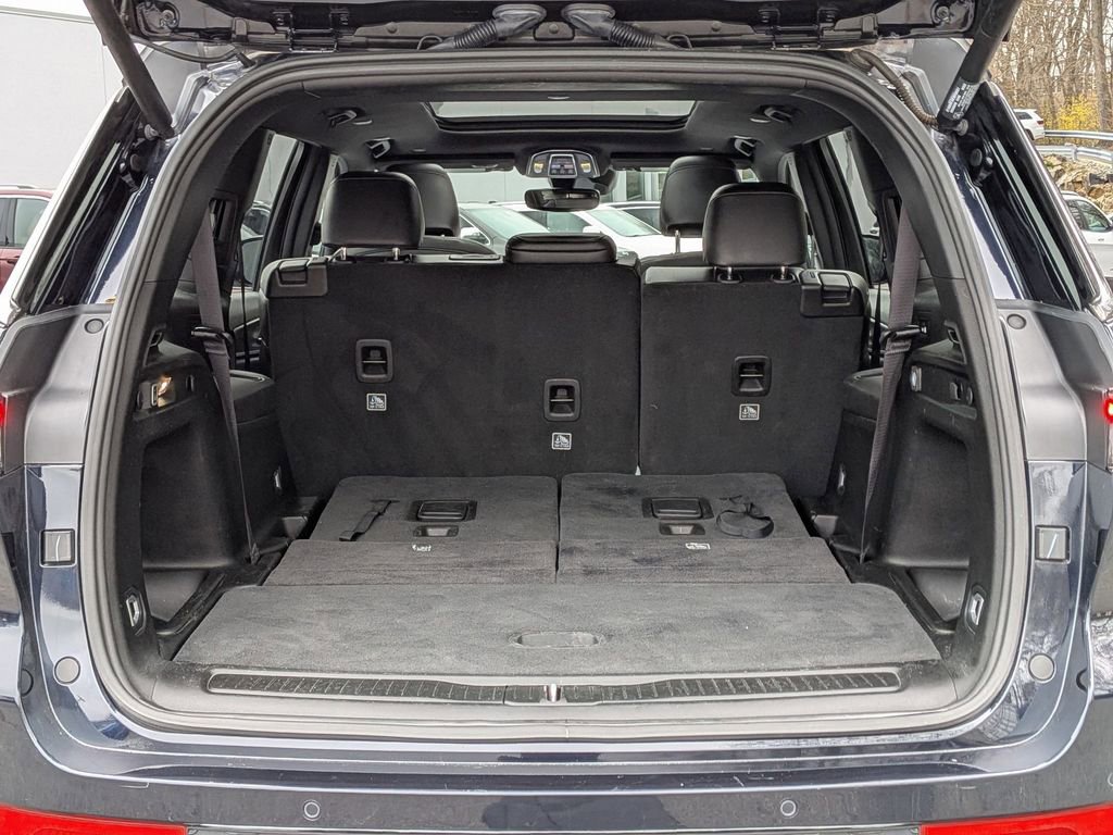 Used 2024 Jeep Grand Cherokee L Limited AWD/4WD image 6