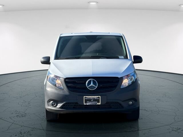 Used 2023 Mercedes-Benz Metris image 10