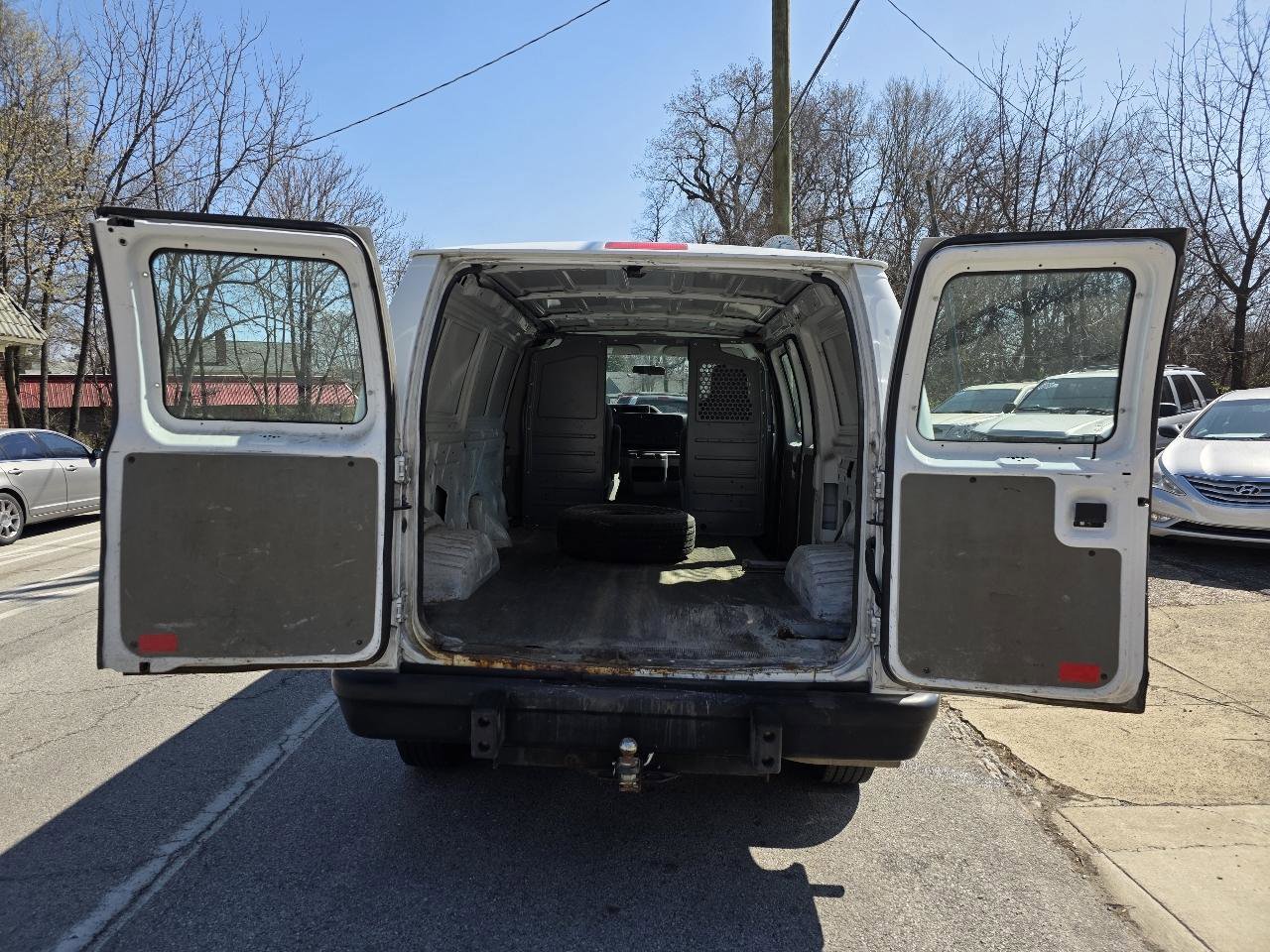 Used 2013 Ford E-250 and Econoline 250 w/ PWR Group image 19