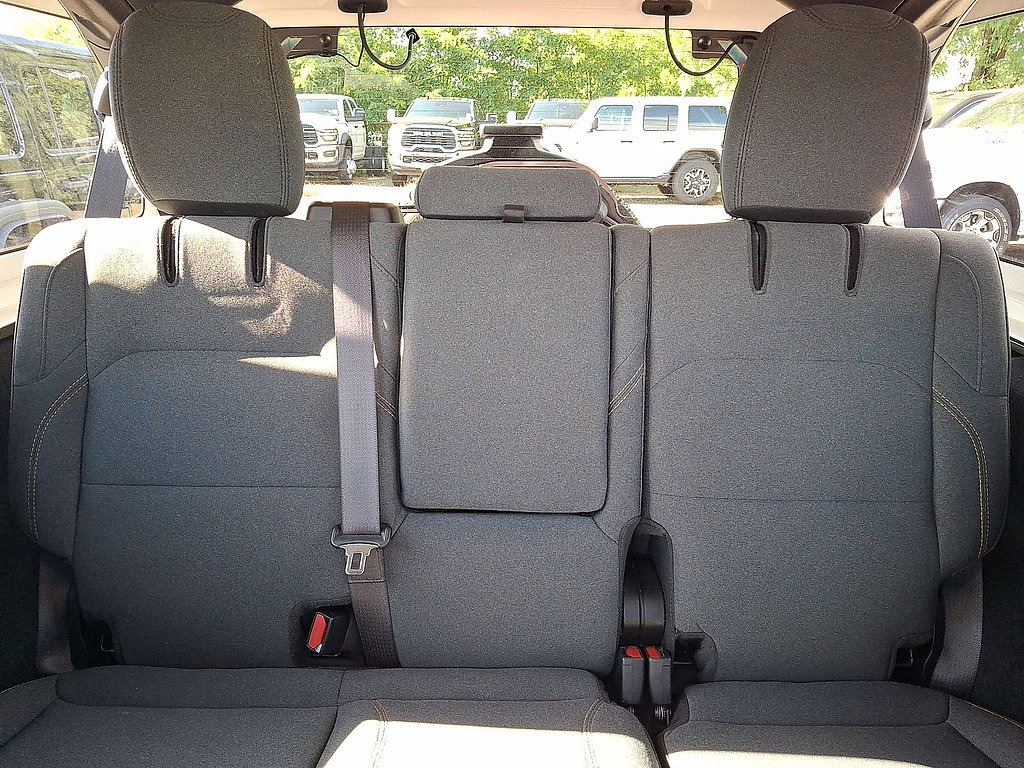 Used 2024 Jeep Wrangler Unlimited w/ Convenience Group AWD/4WD image 13
