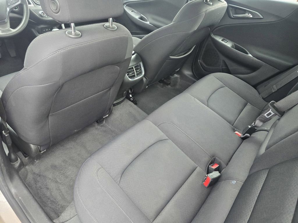 Used 2024 Chevrolet Malibu LT FWD image 14