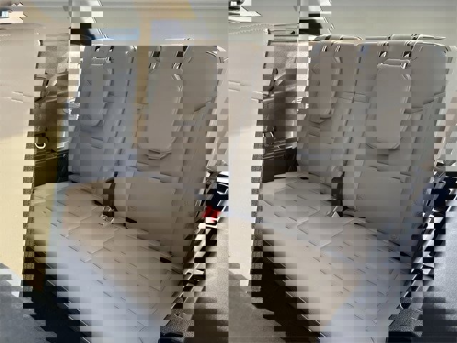 Used 2023 Ford Explorer XLT w/ Equipment Group 202A image 19