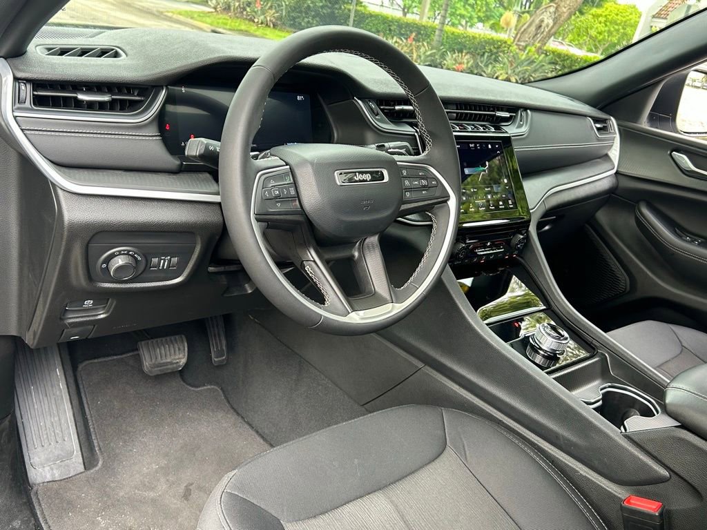 Certified 2024 Jeep Grand Cherokee Laredo X w/ Trailer Tow Package image 48