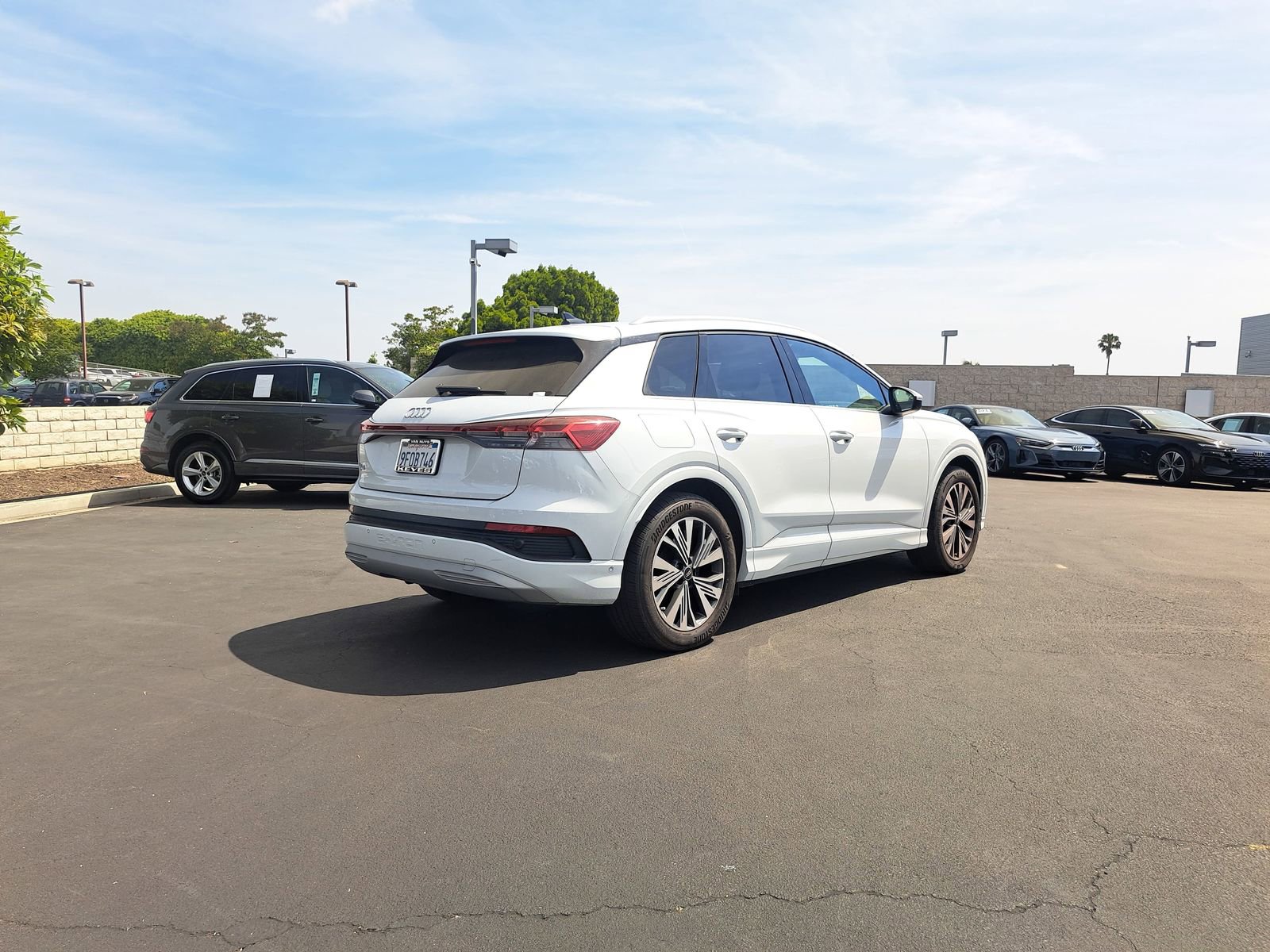 Used 2023 Audi Q4 e-tron Premium Plus w/ Premium Plus image 3
