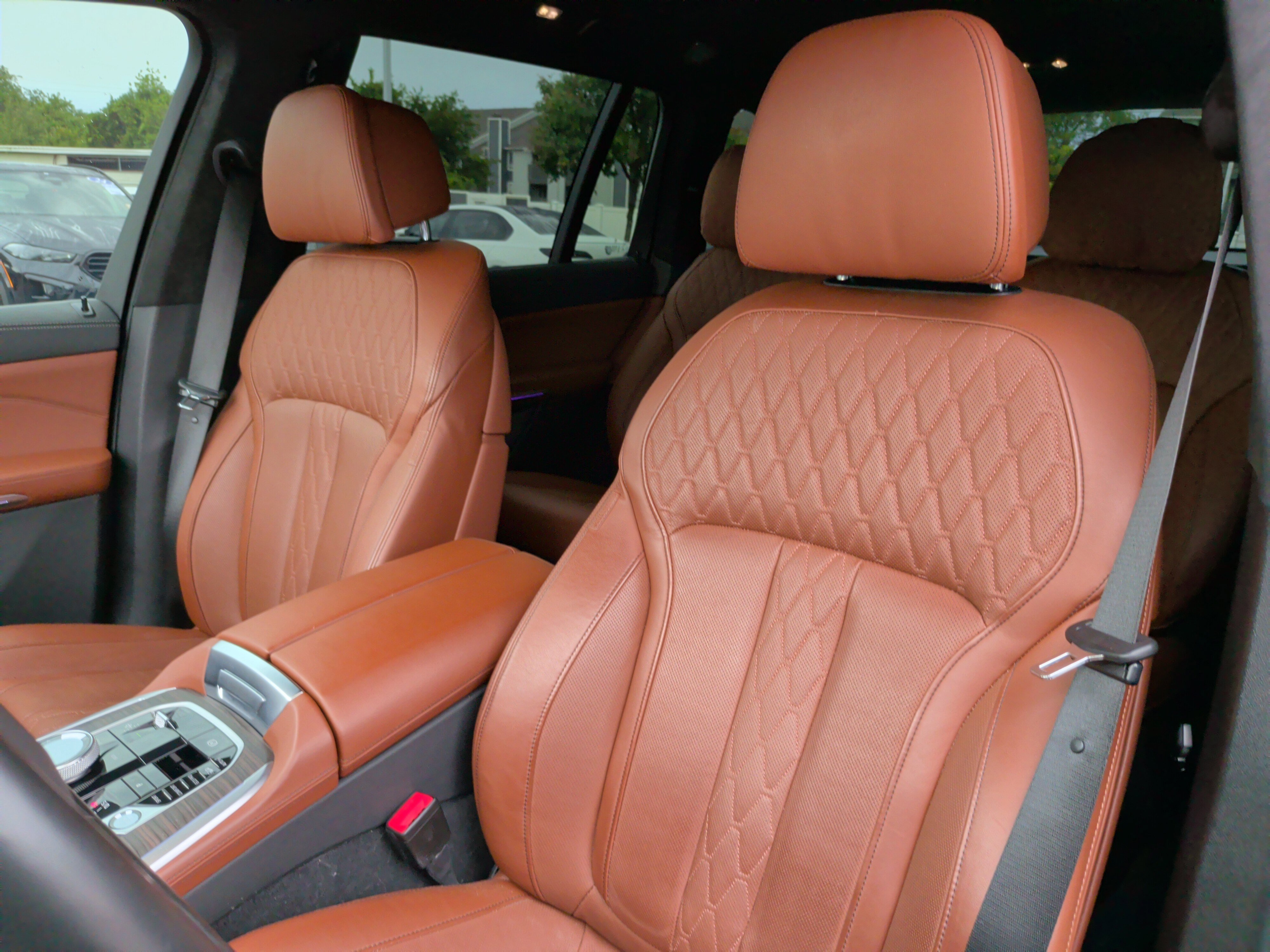 Used 2024 BMW X7 M60i w/ Executive Package AWD/4WD image 27