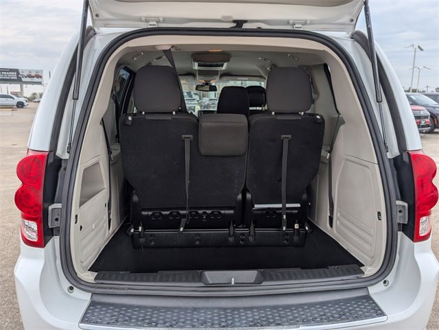 Used 2020 Dodge Grand Caravan SE w/ UConnect Hands-Free Group image 24