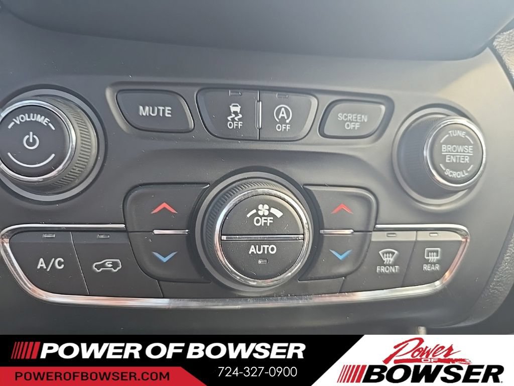 Used 2022 Jeep Cherokee Limited w/ Elite Package AWD/4WD image 19
