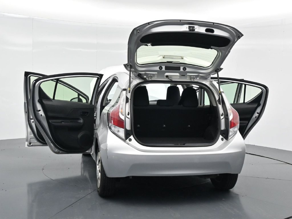 Used 2016 Toyota Prius C One FWD image 35