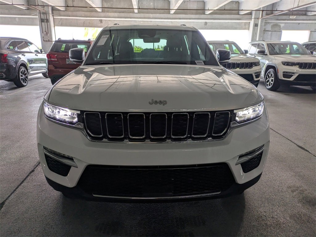 New 2025 Jeep Grand Cherokee Limited image 3