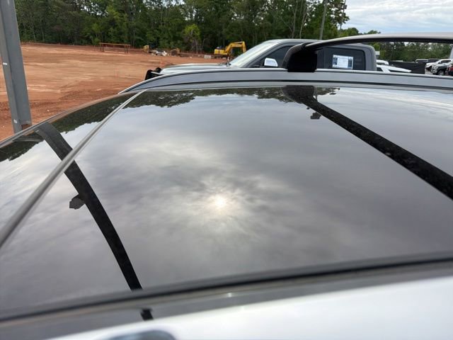 Used 2020 Hyundai Santa Fe Limited FWD image 5