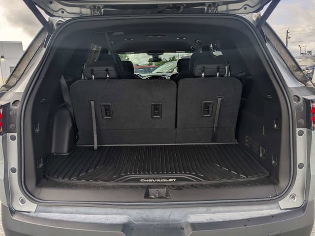 Used 2023 Chevrolet Traverse LT FWD image 12